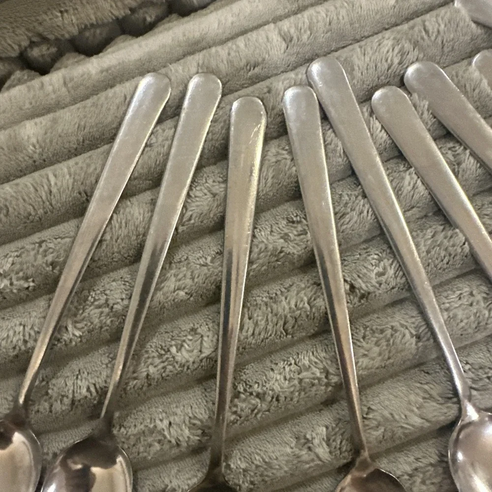 9 Teaspoons‎ Qualite 
